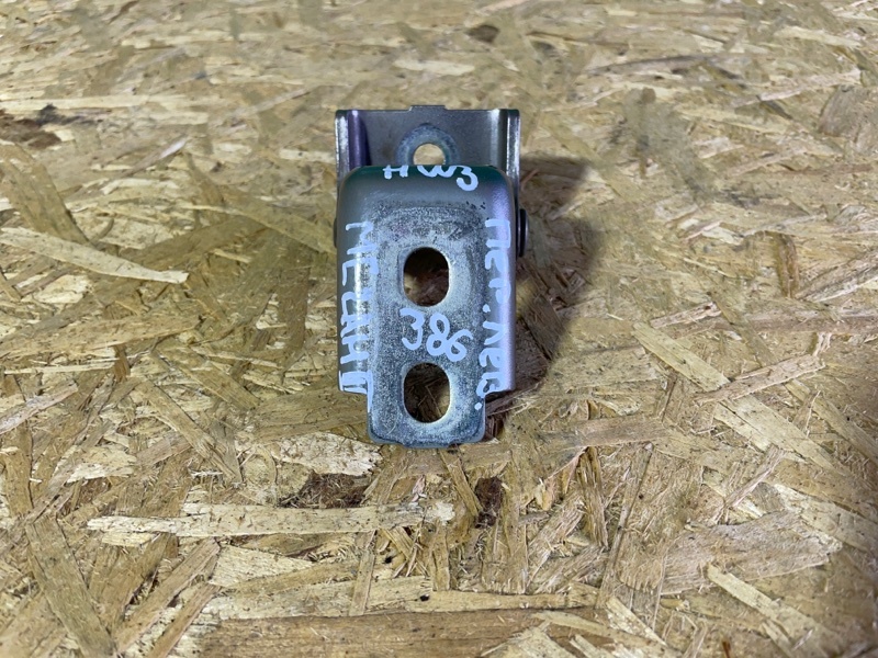 Петля двери нижняя Renault Megan III 2012 хэтчбек