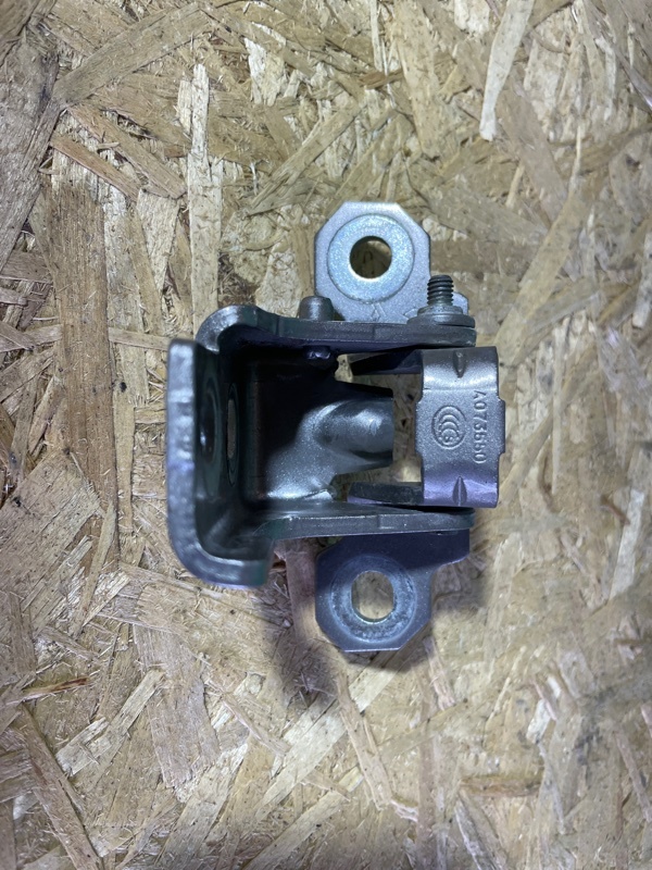 Петля двери верхняя Renault Megan III 2012 хэтчбек