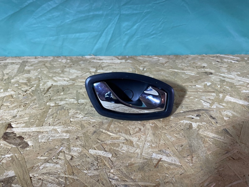 Ручка двери внутренняя Renault Megan III 2012 хэтчбек