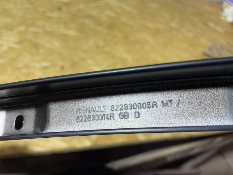 Накладка рамки двери Renault Megan III 2012 хэтчбек