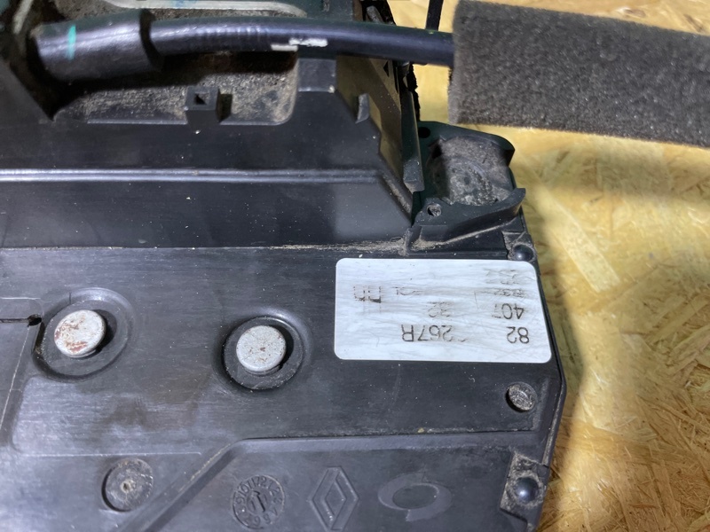 Замок двери Renault Megan III 2012 хэтчбек