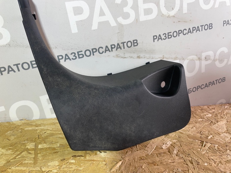 Обшивка порога Renault Megan III 2012 хэтчбек