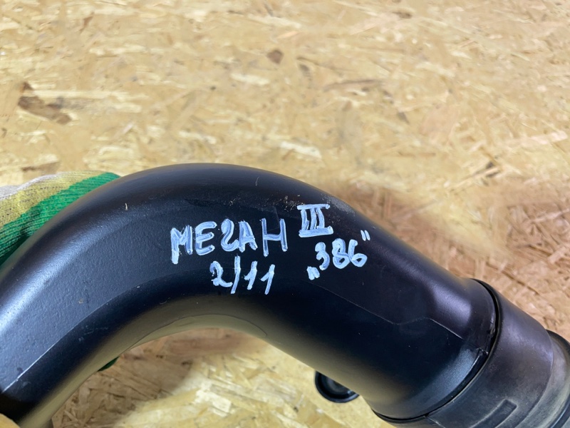 Патрубок воздушного фильтра Renault Megan III 2012 хэтчбек