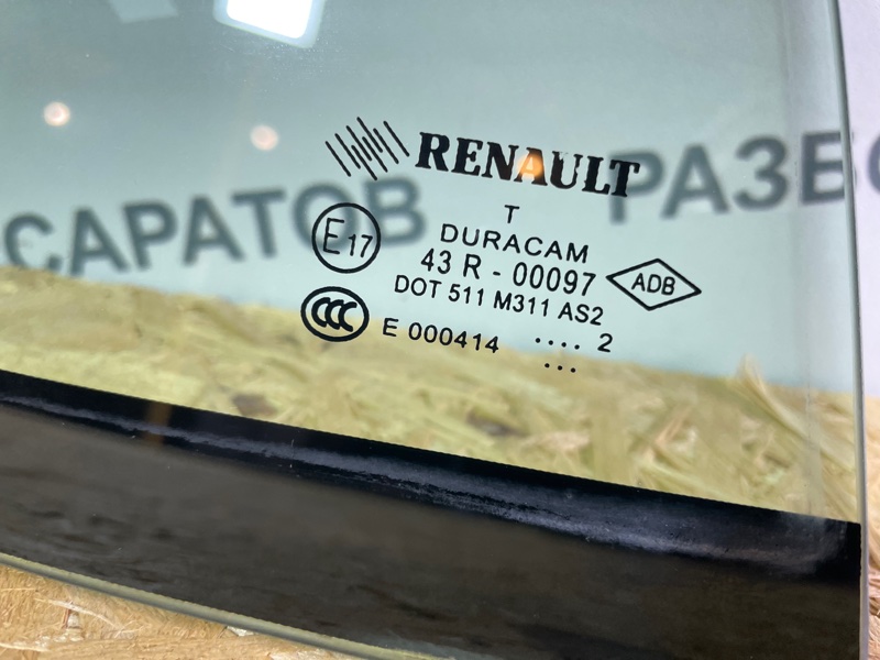 Стекло (форточка) Renault Megan III 2012 хэтчбек