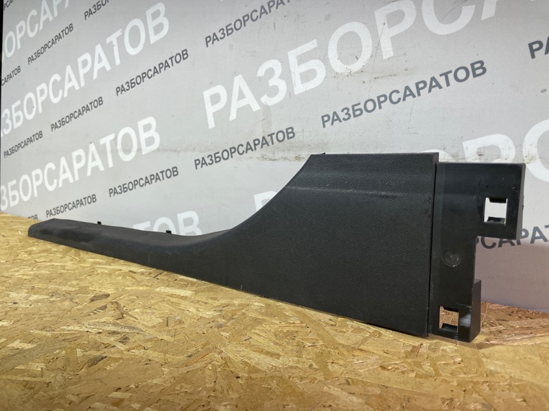 Накладка порога внутренняя Renault Megan III 2012 хэтчбек