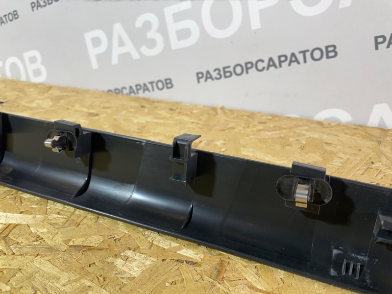 Накладка порога внутренняя Renault Megan III 2012 хэтчбек