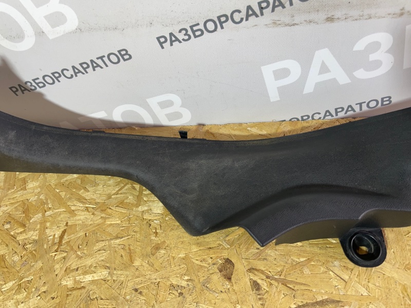 Накладка порога внутренняя Renault Megan III 2012 хэтчбек