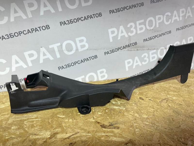 Накладка порога внутренняя Renault Megan III 2012 хэтчбек