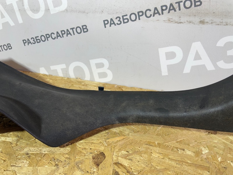 Накладка порога внутренняя Renault Megan III 2012 хэтчбек