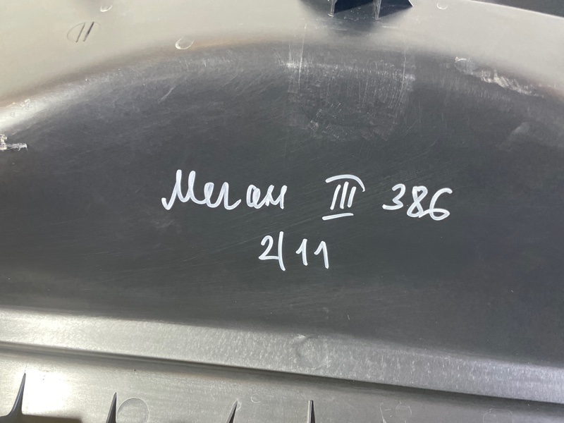 Обшивка крышки багажника Renault Megan III 2012 хэтчбек