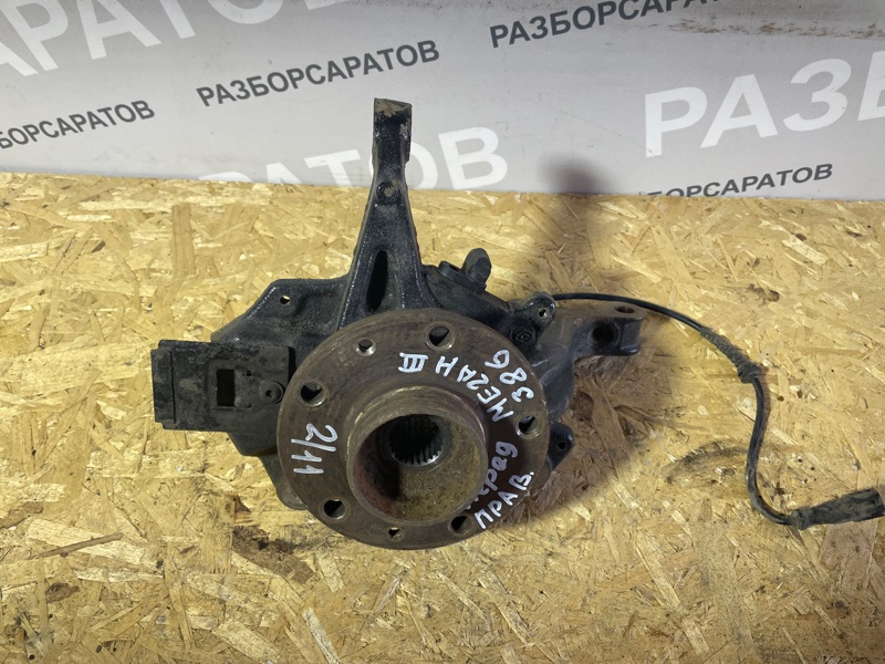 Кулак поворотный Renault Megan III 2012 хэтчбек