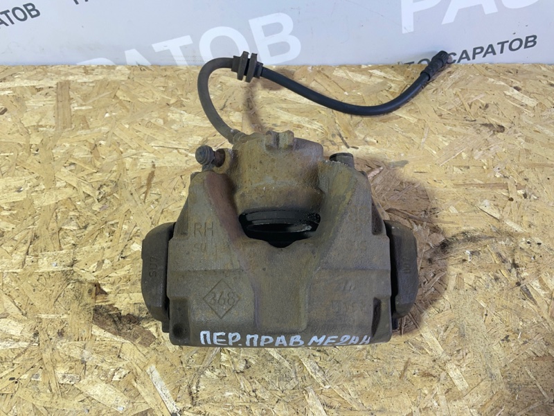 Суппорт тормозной Renault Megan III 2012 хэтчбек