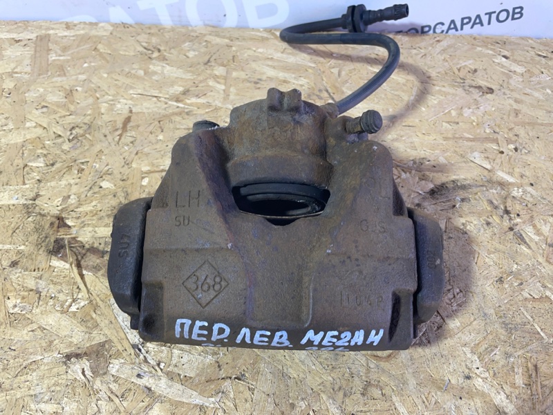 Суппорт тормозной Renault Megan III 2012 хэтчбек