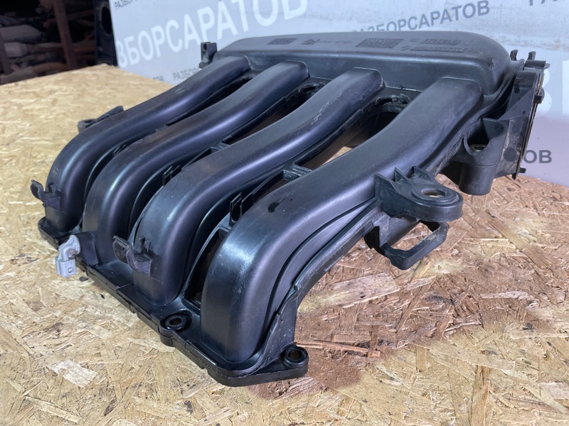 Коллектор впускной Renault Megan III 2012 хэтчбек
