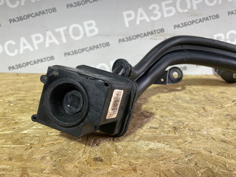 Горловина бензобака Renault Megan III 2012 хэтчбек