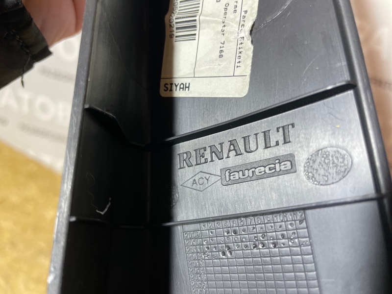 Накладка торпедо Renault Megan III 2012 хэтчбек