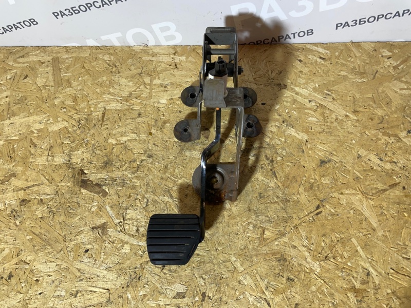 Педаль тормоза Renault Megan III 2012 хэтчбек