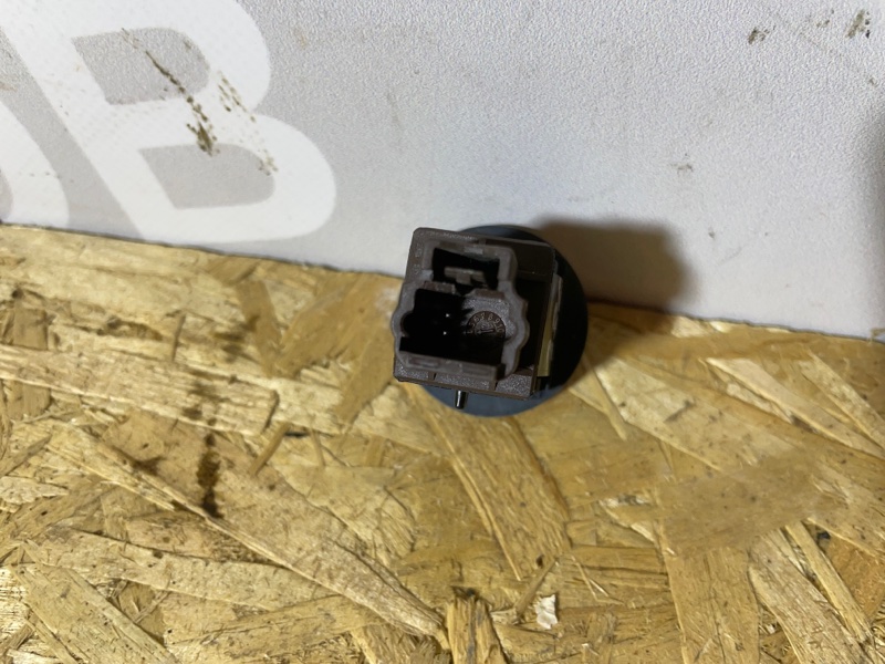 Кнопка отключения airbag Renault Megan III 2012 хэтчбек