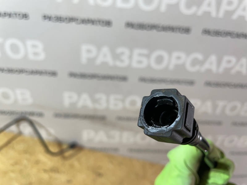 Трубка топливная №2 Renault Megan III 2012 хэтчбек
