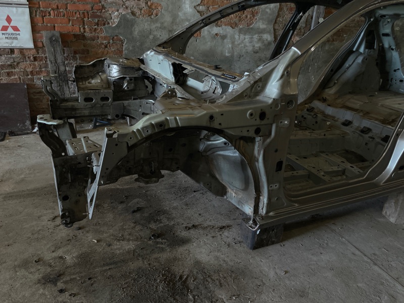 Четверть Renault Megan III 2012 хэтчбек