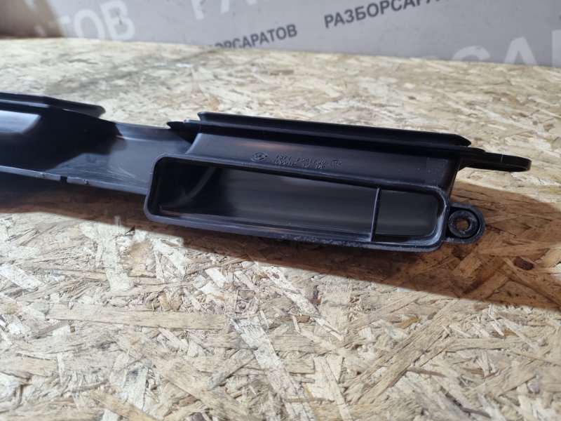 Воздухозаборник BMW 3 E90 2011 седан