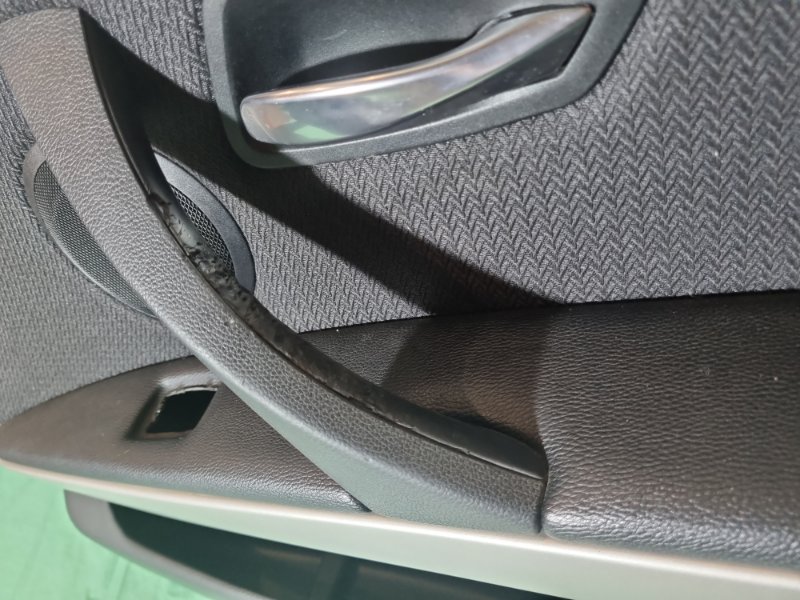 Обшивка двери BMW 3 E90 2011 седан