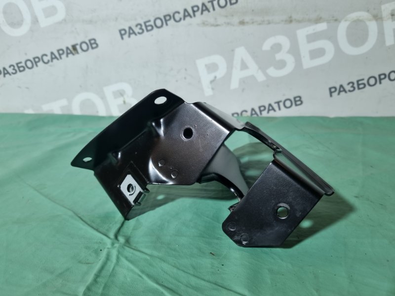 Кронштейн замка капота BMW 3 E90 2011 седан