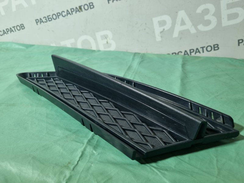Решетка бампера BMW 3 E90 2011 седан