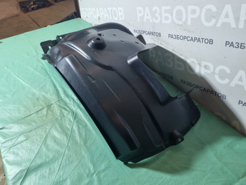 Подкрылок BMW 3 E90 2011 седан