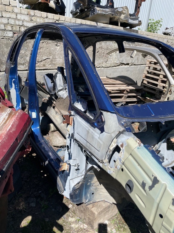 Четверть Opel Meriva A 2007