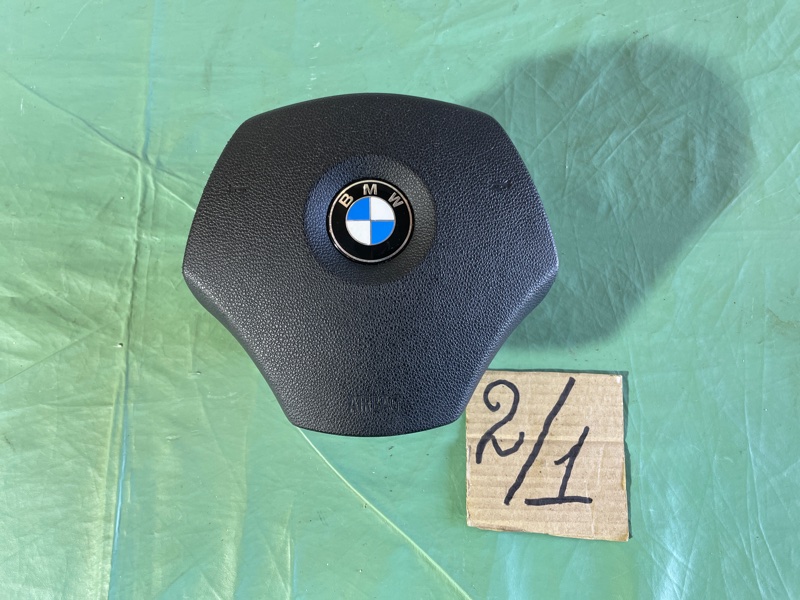 Подушка безопасности в рулевое колесо BMW 3 E90 2011 седан