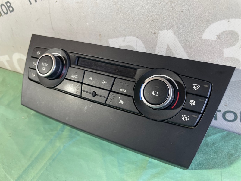Блок управления кондиционером BMW 3 E90 2011 седан