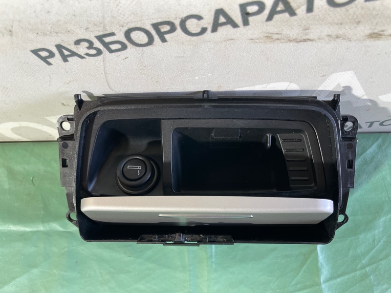 Пепельница BMW 3 E90 2011 седан