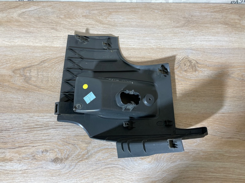 Накладка торпедо Ford Focus 2007 хэтчбек
