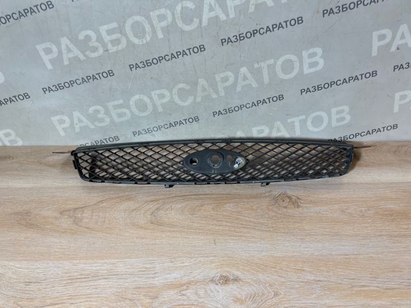 Решетка радиатора Ford Focus 2007 хэтчбек