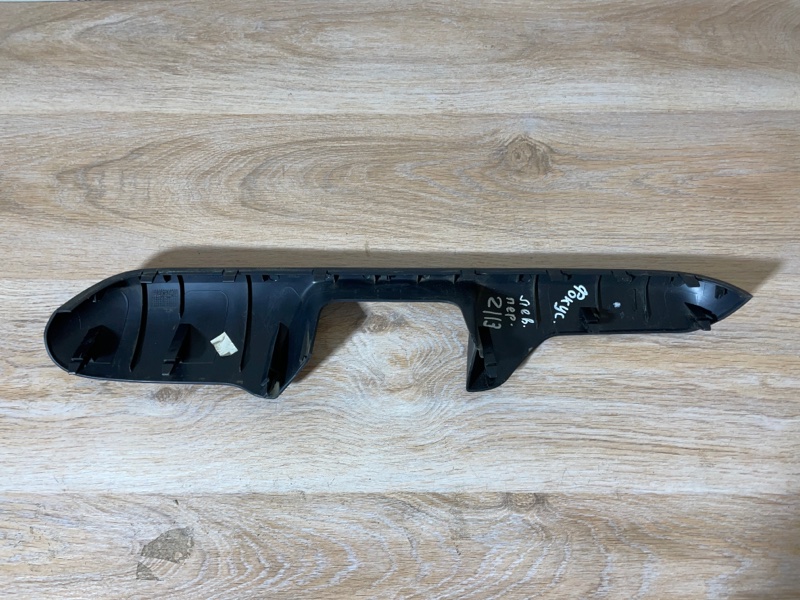 Накладка двери Ford Focus 2007 хэтчбек