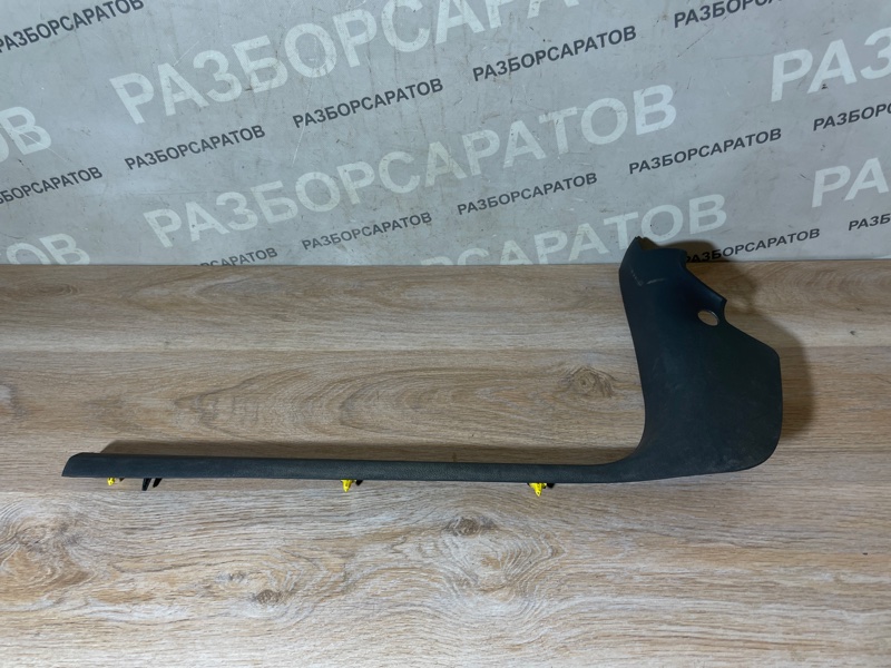 Накладка порога (внутренняя) Ford Focus 2007 хэтчбек