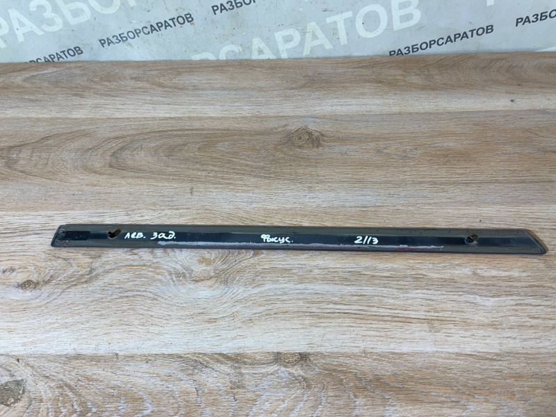 Молдинг двери Ford Focus 2007 хэтчбек