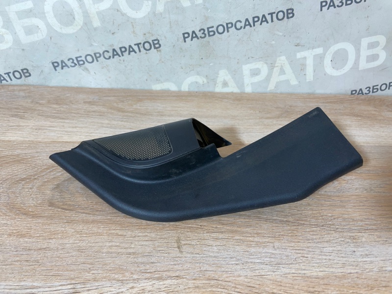 Накладка двери Ford Focus 2007 хэтчбек