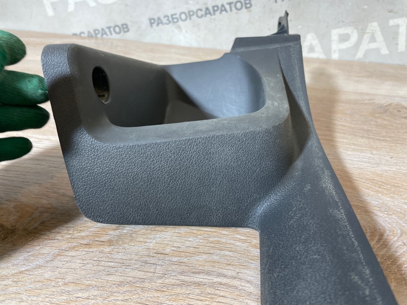 Накладка порога (внутренняя) Ford Focus 2007 хэтчбек