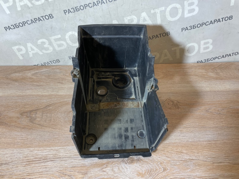 Крепление АКБ Ford Focus 2007 хэтчбек