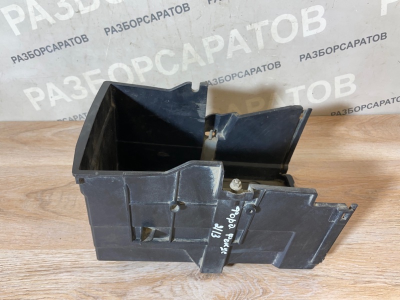 Крепление АКБ Ford Focus 2007 хэтчбек