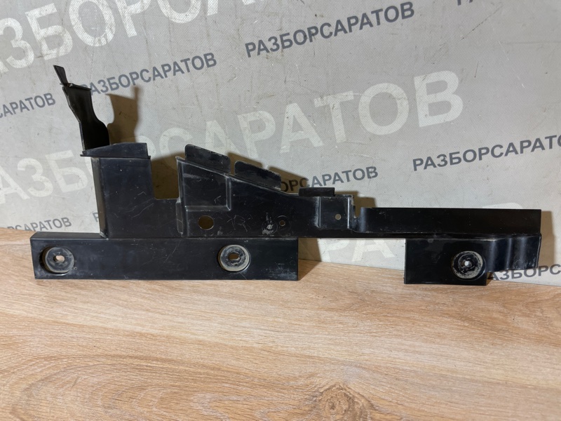 Дефлектор радиатора Ford Focus 2007 хэтчбек