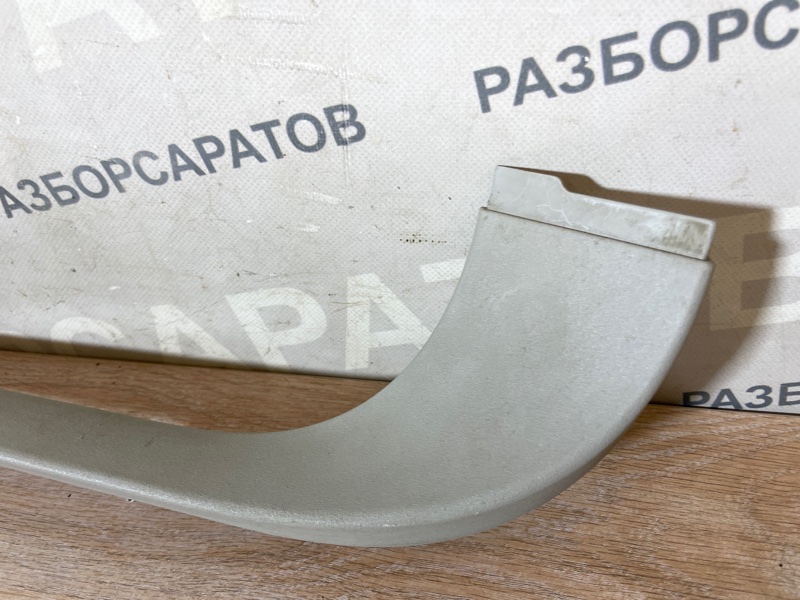 Обшивка двери багажника Ford Focus 2007 хэтчбек
