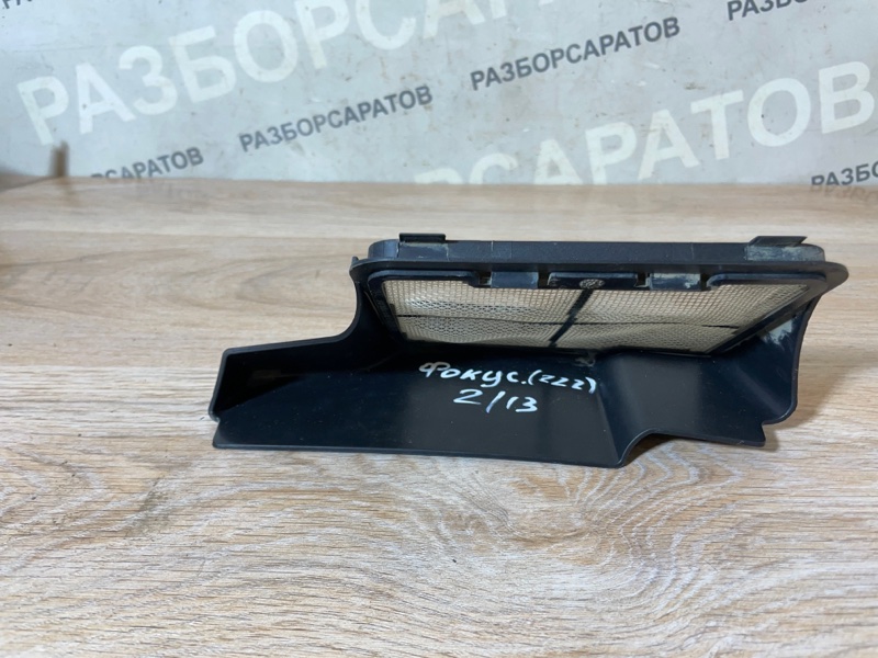 Рамка салонного фильтра Ford Focus 2007 хэтчбек