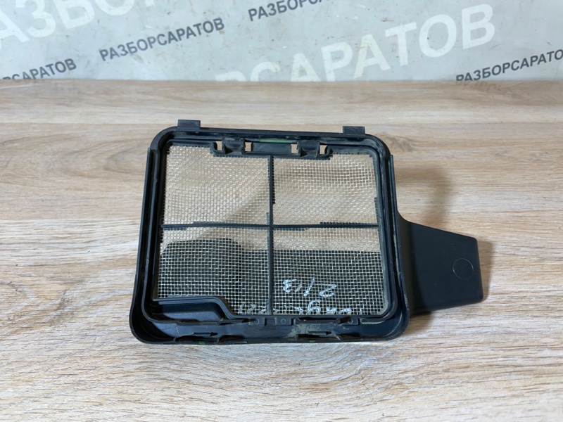 Рамка салонного фильтра Ford Focus 2007 хэтчбек