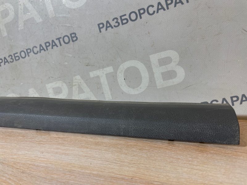 Накладка порога внутренняя Ford Focus 2007 хэтчбек