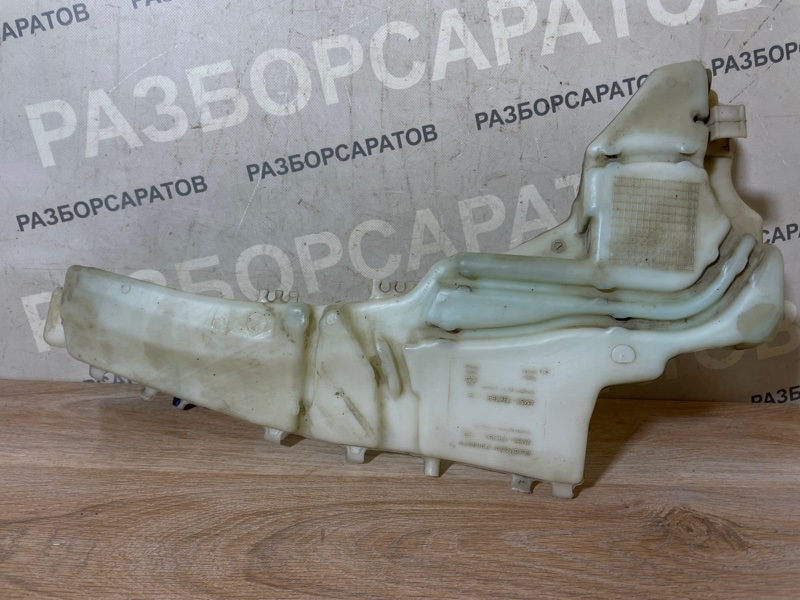 Бачок омывателя лобового стекла Ford Focus 2007 хэтчбек