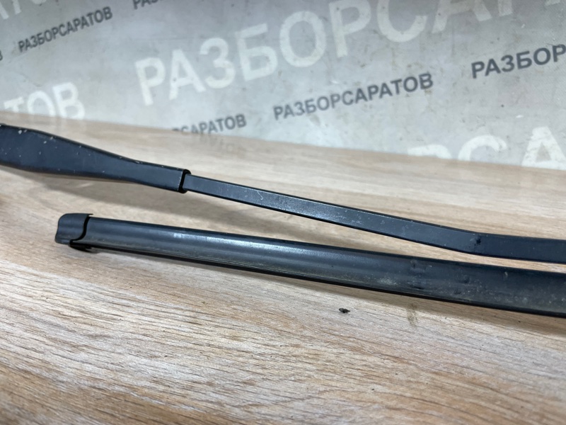 Поводок стеклоочистителя Ford Focus 2007 хэтчбек