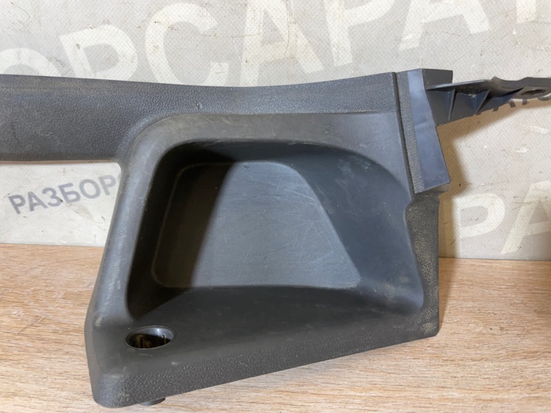 Накладка порогa Ford Focus 2007 хэтчбек